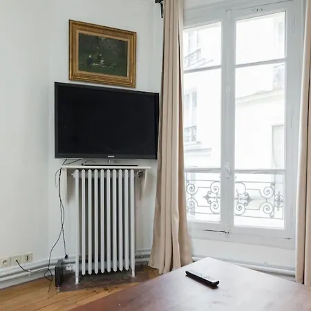 Apartment Bright Of 41m2 In The 10th -paris *