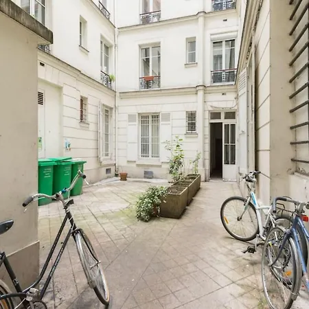 Apartment Bright Of 41m2 In The 10th -paris *