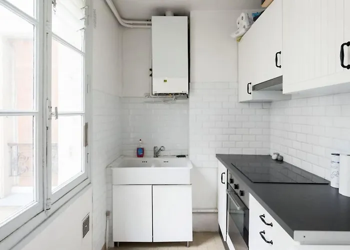Bright Of 41m2 In The 10th -paris Apartment *