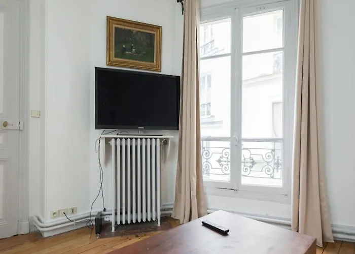 Apartment Bright Of 41m2 In The 10th -paris *