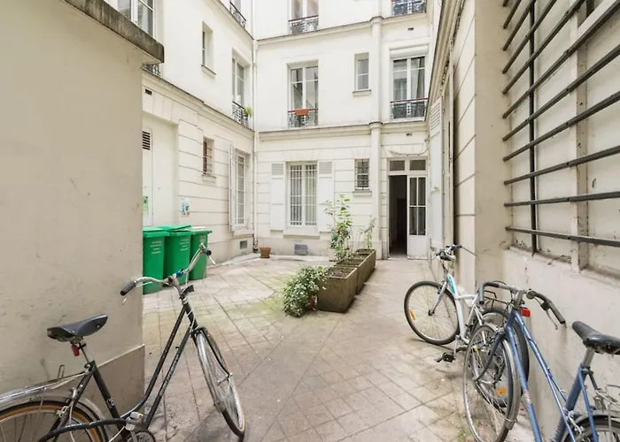 Apartment Bright Of 41m2 In The 10th -paris *